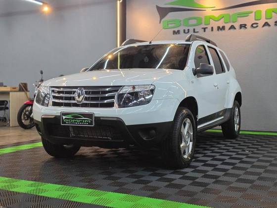 RENAULT DUSTER 1.6 OUTDOOR 4X2 16V FLEX 4P MANUAL RENAULT DUSTER 1.6 OUTDOOR 4X2 16V FLEX 4P MANUAL